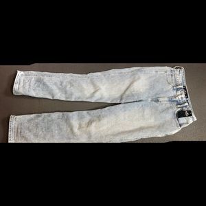 HOLLISTER Ultra High-Rise Mom Jean